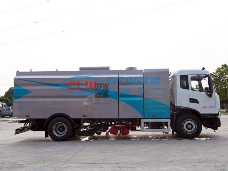 东风天锦CL5182TXSBEV型纯电动洗扫车