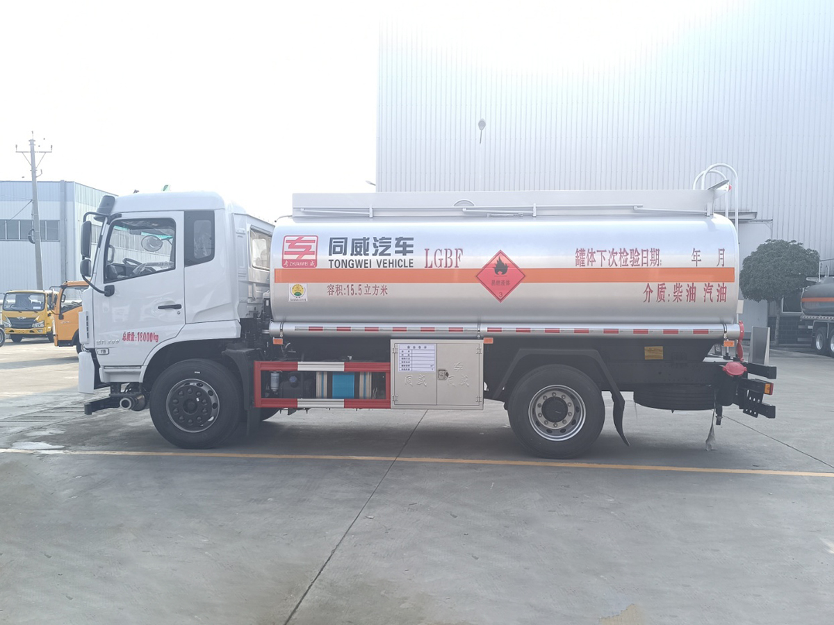 东风锦程12吨油罐车