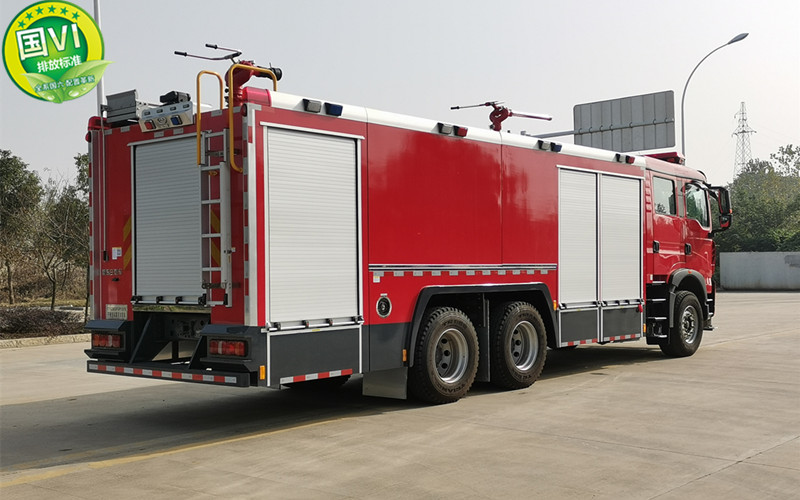 国六重汽12吨水泡沫干粉联用消防车