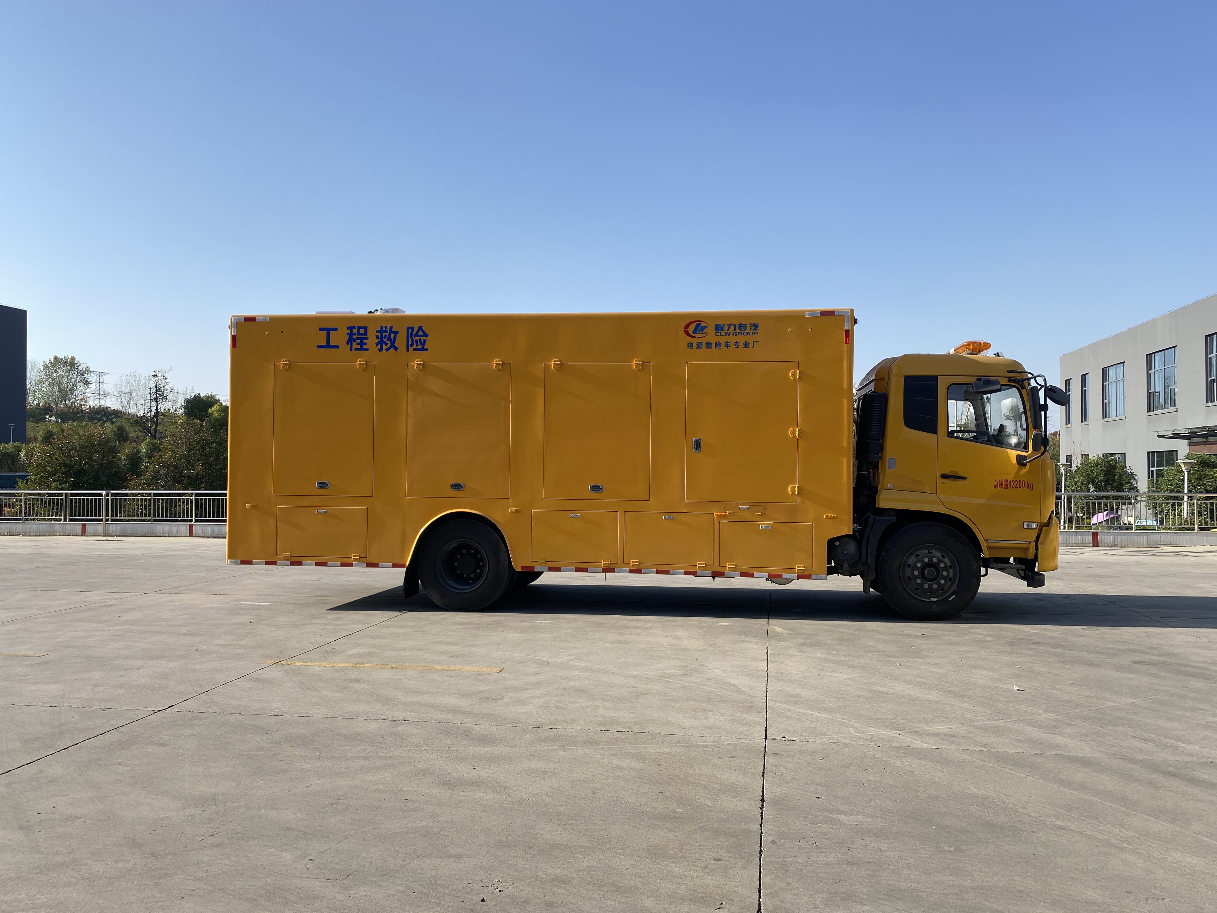 东风天锦3000方排水车(自吸 便携)