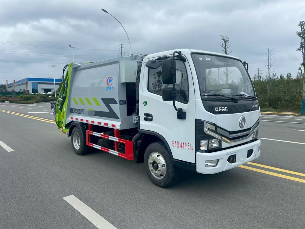 东风D5蓝牌6.5方东风多利卡压缩垃圾车